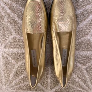 Carriage House leather flats, size 9 1/2.